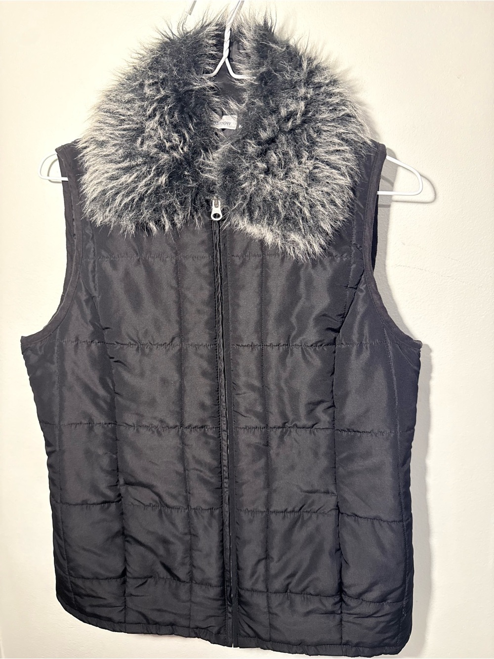 croft & barrow Black Quilted Vest with Faux Fur Collar